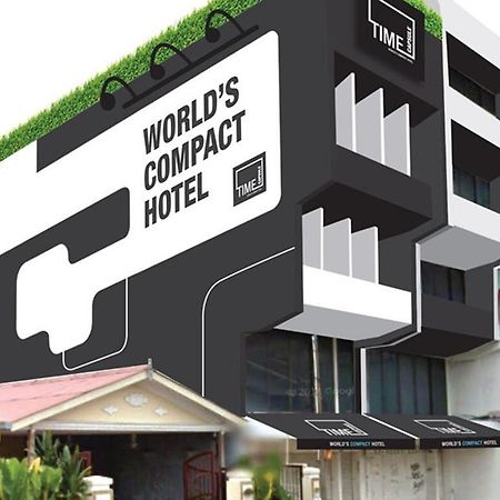 Time Capsule Hotel جورج تاون المظهر الخارجي الصورة