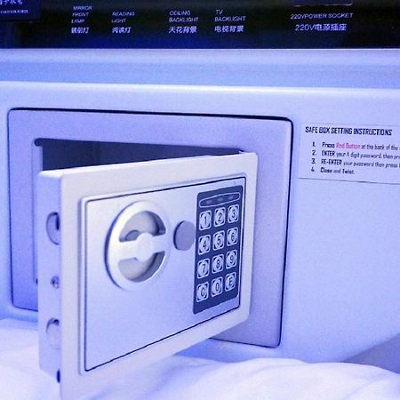 Time Capsule Hotel جورج تاون المظهر الخارجي الصورة