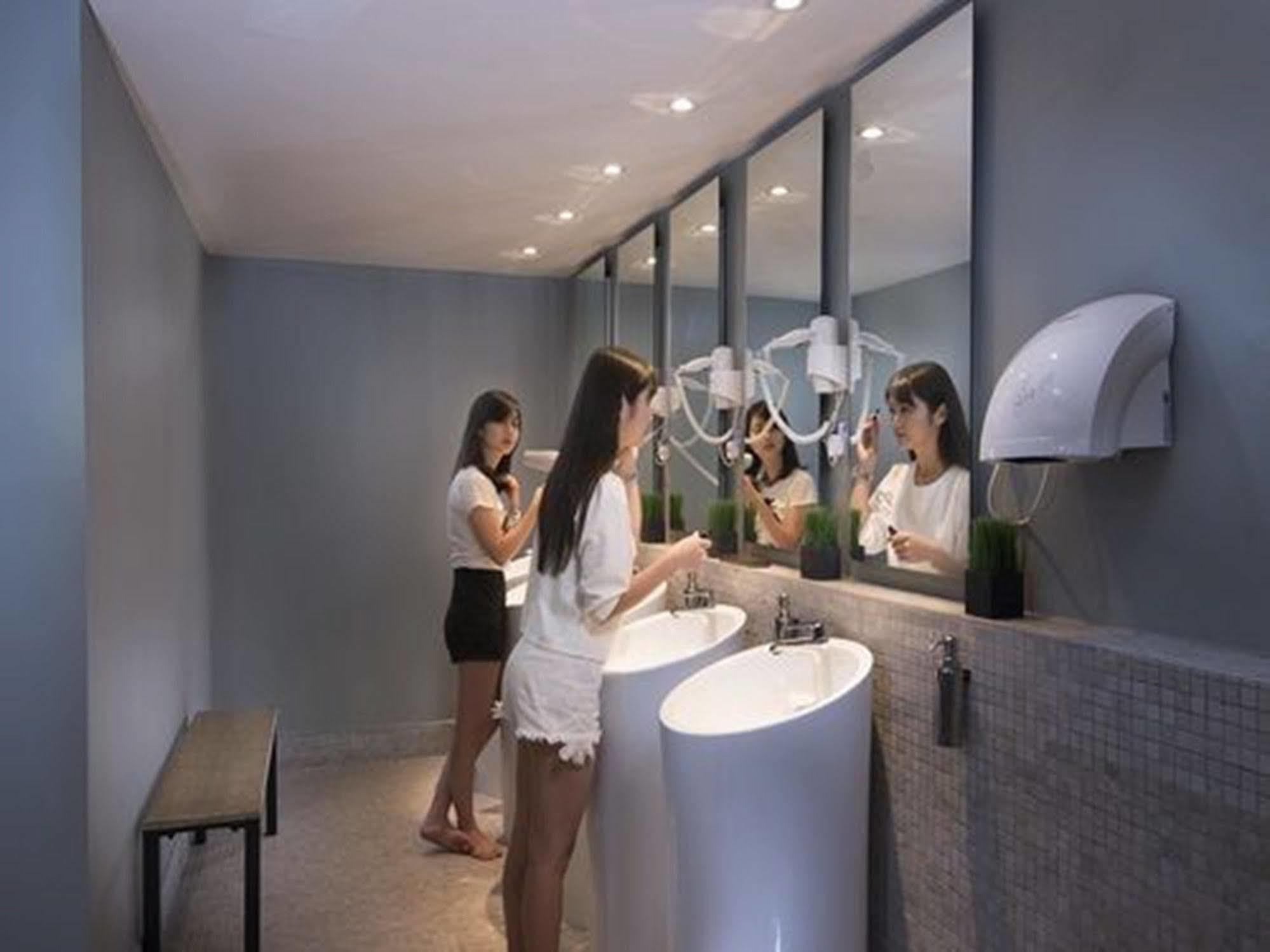 Time Capsule Hotel جورج تاون المظهر الخارجي الصورة
