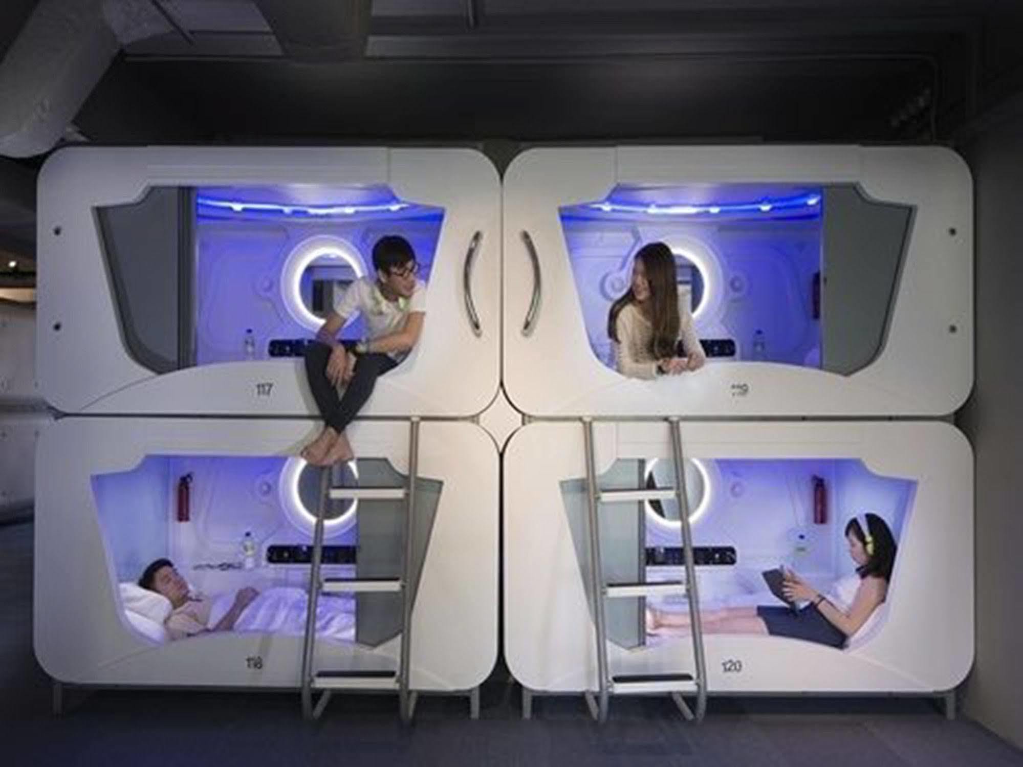 Time Capsule Hotel جورج تاون المظهر الخارجي الصورة